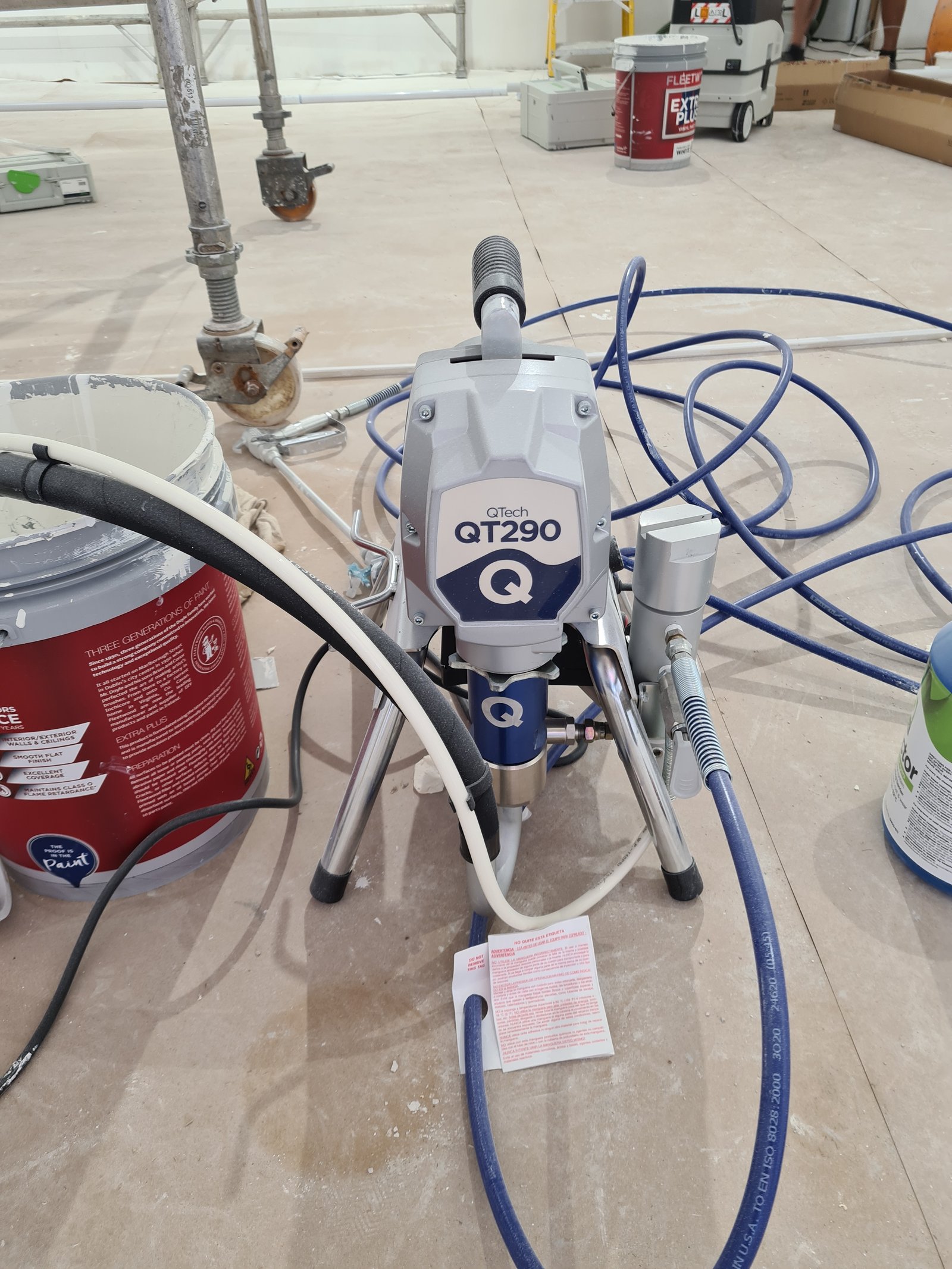 Spray painting service by DMC Decor
